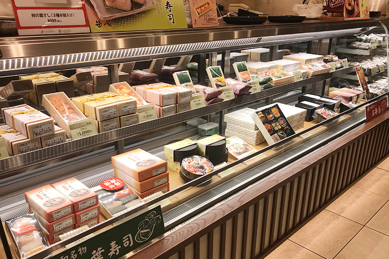 笹八グランスタ店_お弁当、柿の葉寿司など